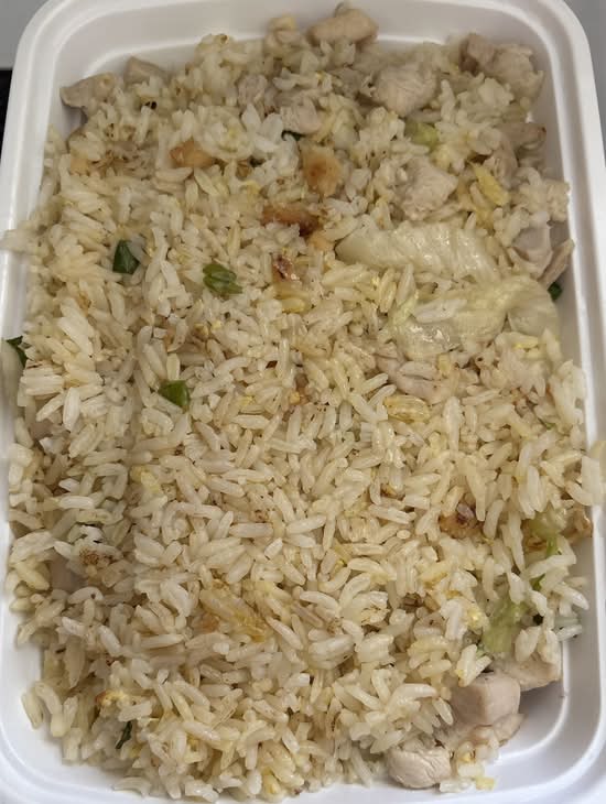 Salted Fish and Chicken Fried Rice (鹹魚雞粒炒飯）